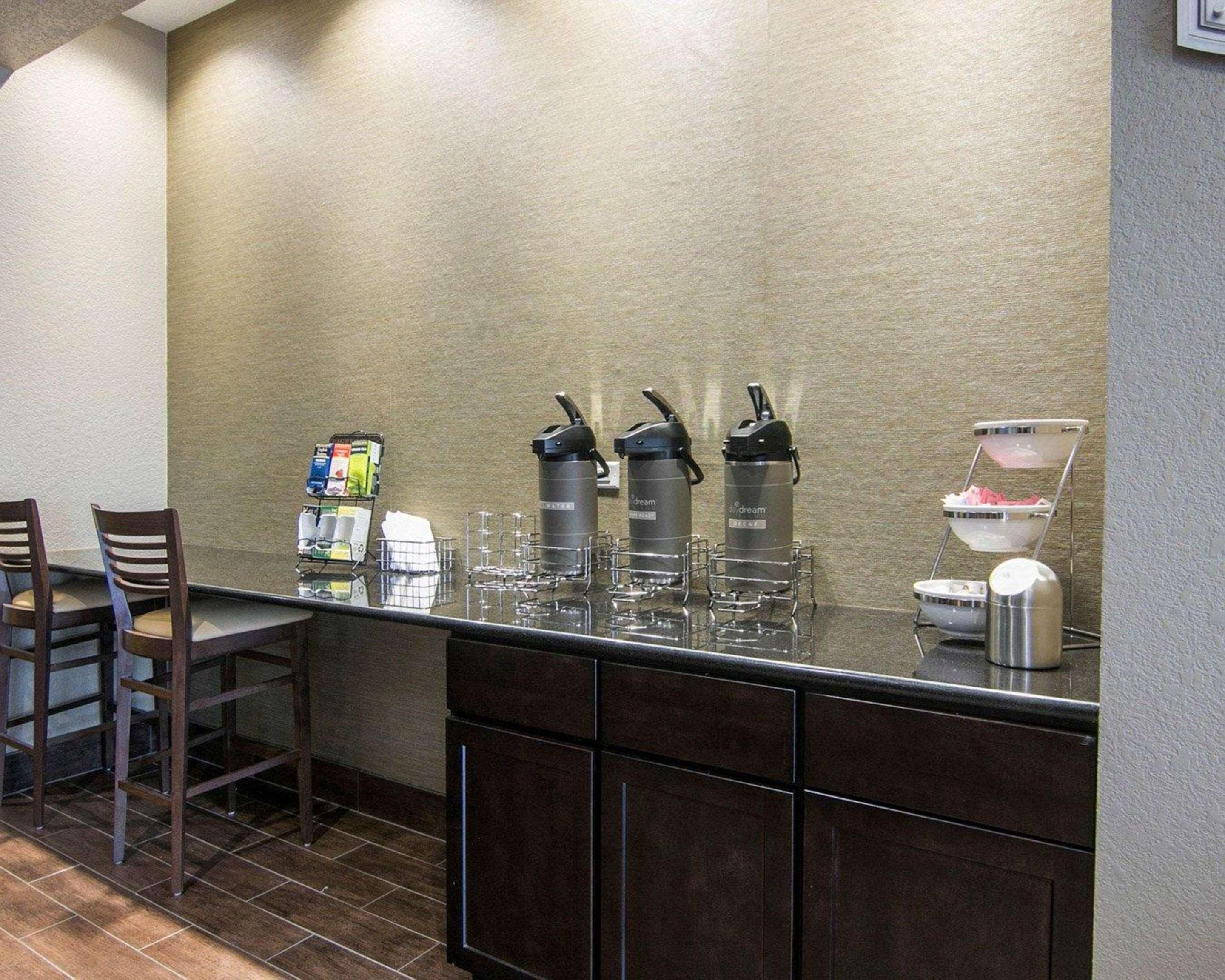Sleep Inn & Suites Fort Dodge Exterior photo