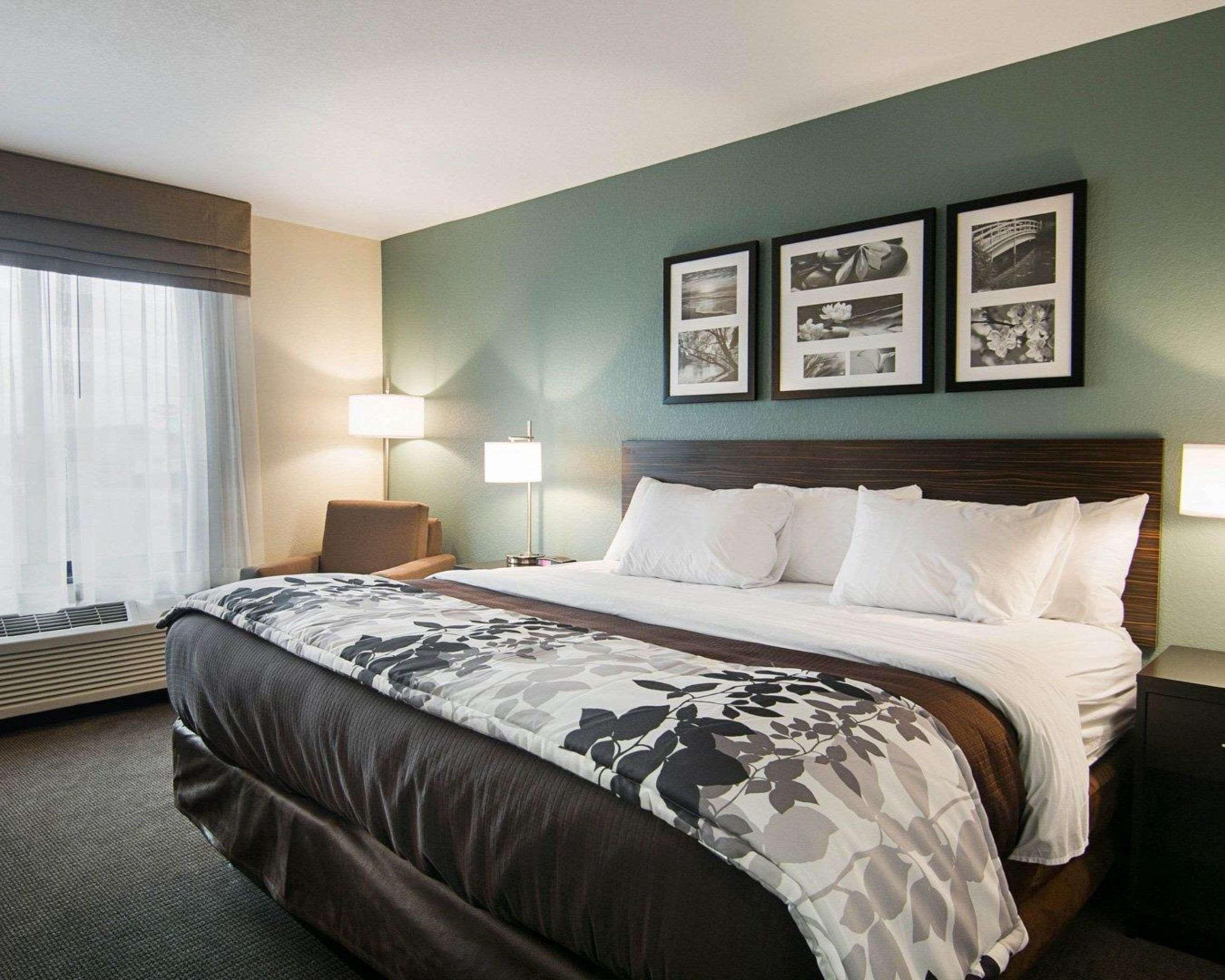 Sleep Inn & Suites Fort Dodge Exterior photo