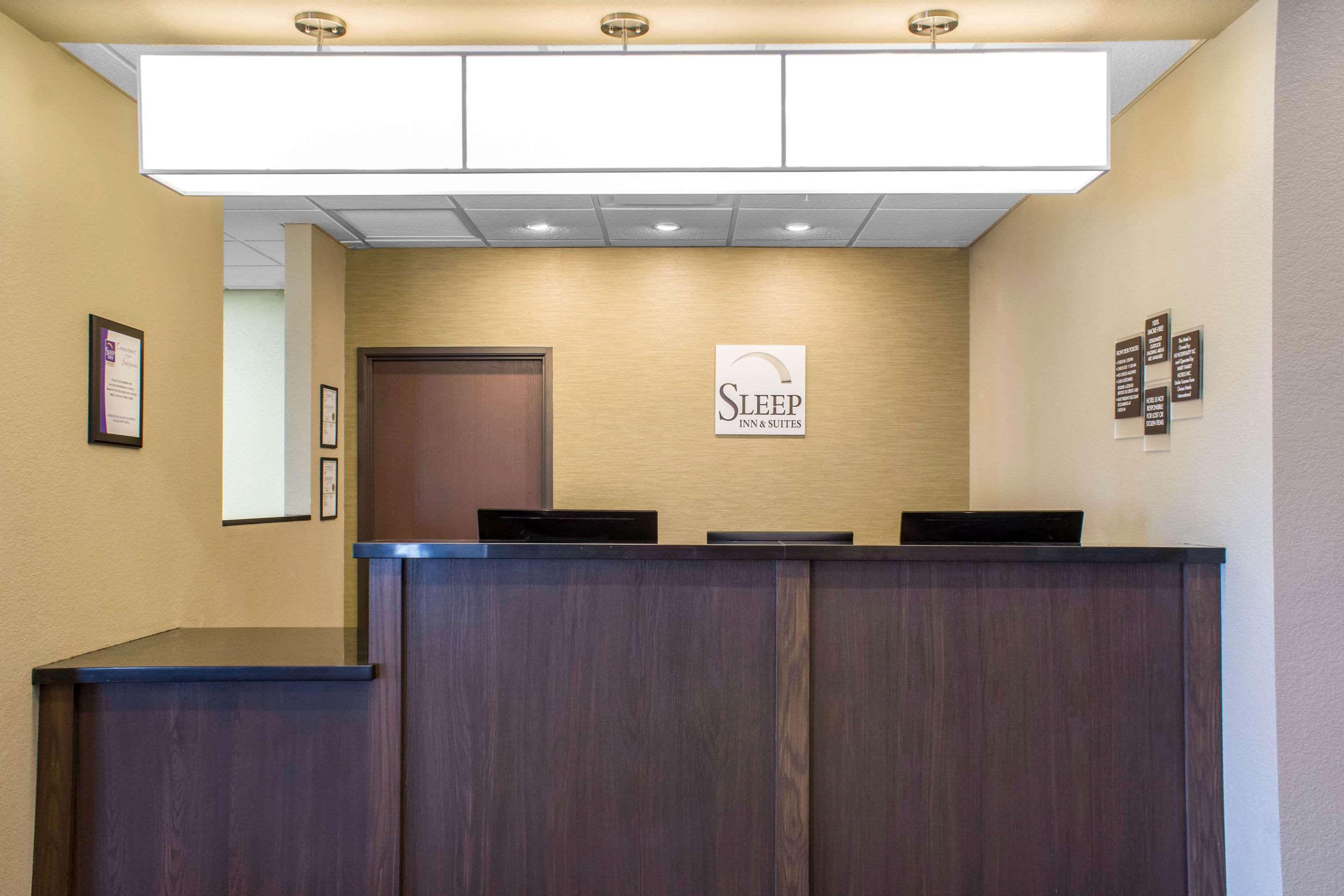 Sleep Inn & Suites Fort Dodge Exterior photo